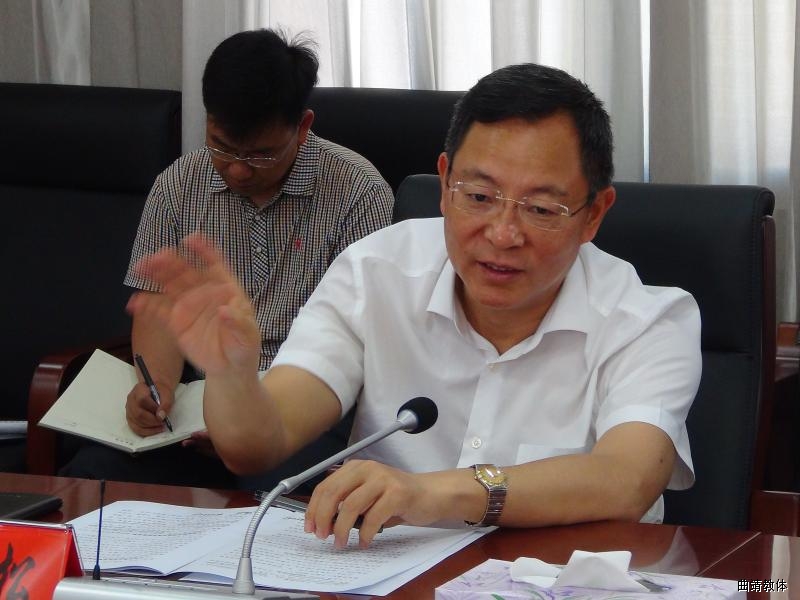 李石松市长调研教育体育工作