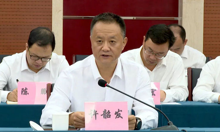 宣威市召开纪念延安双拥运动80周年暨八一慰问座谈会